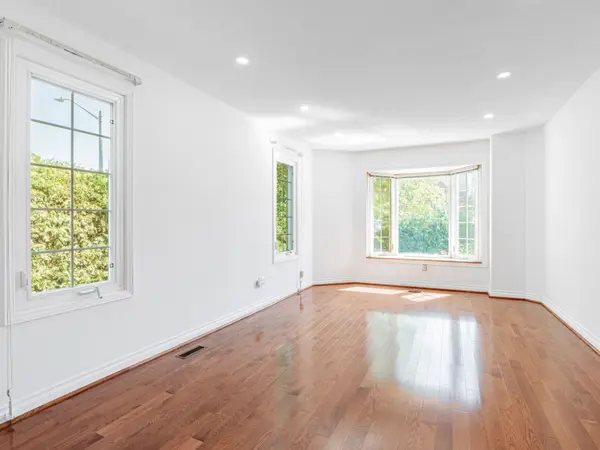 98 Rosedale Heights DR, Vaughan, ON L4J 4V7