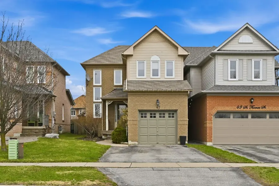 47 St Thomas ST, Whitby, ON L1M 1G1