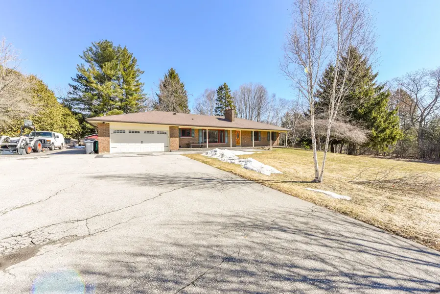 3 Cedar DR, Caledon, ON L7K 1H4