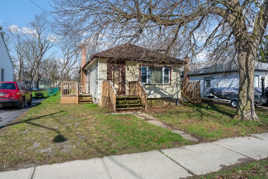 152 High ST, Fort Erie, ON L2A 3R1