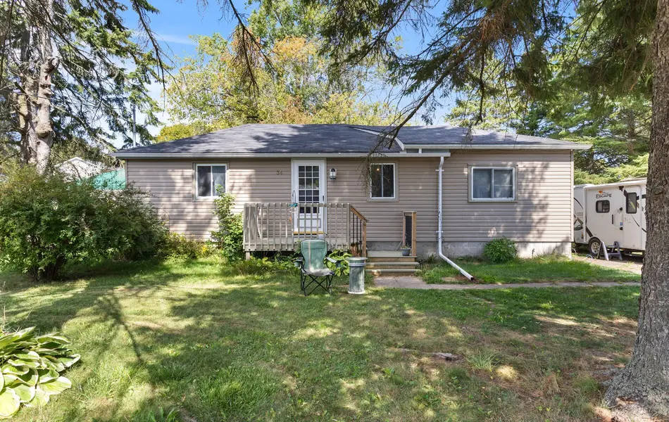 34 Fawcette AVE, Prince Edward County, ON K0K 2T0