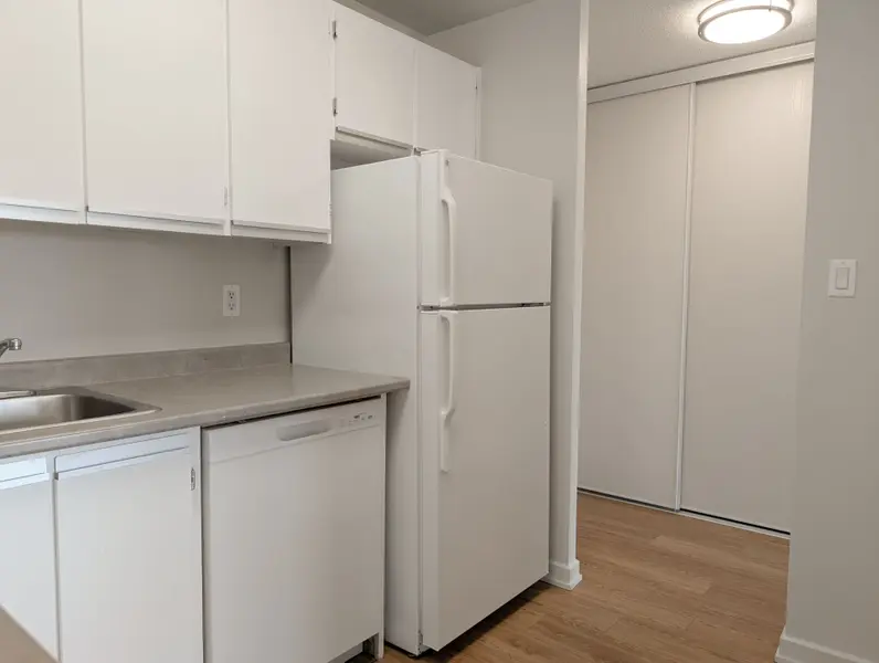 1320 Richmond RD #320, Britannia - Lincoln Heights And Area, ON K2B 8L3