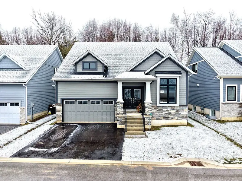 130 Schooners LN, Blue Mountains, ON N0H 2P0