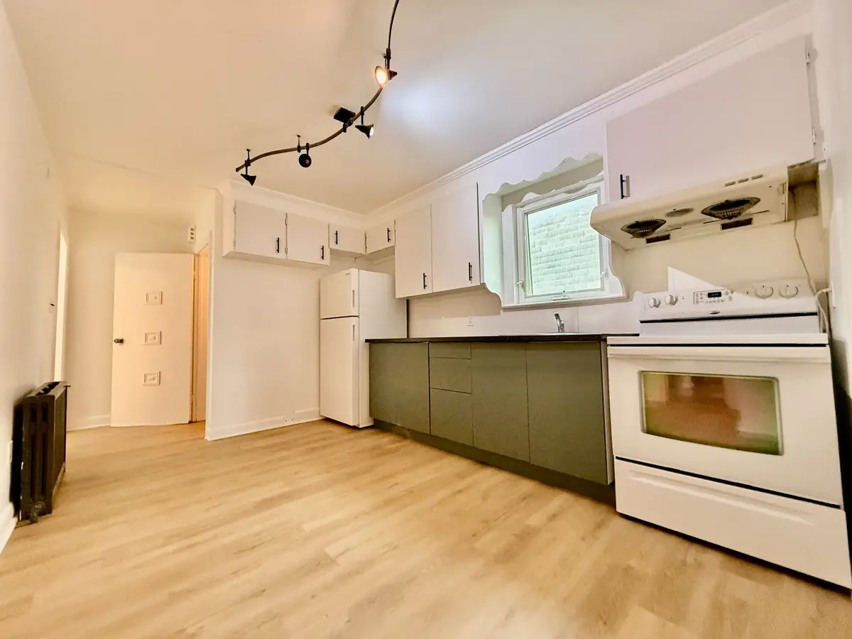 314 Browns Line N/A #Upper, Toronto W06, ON M8W 3W2