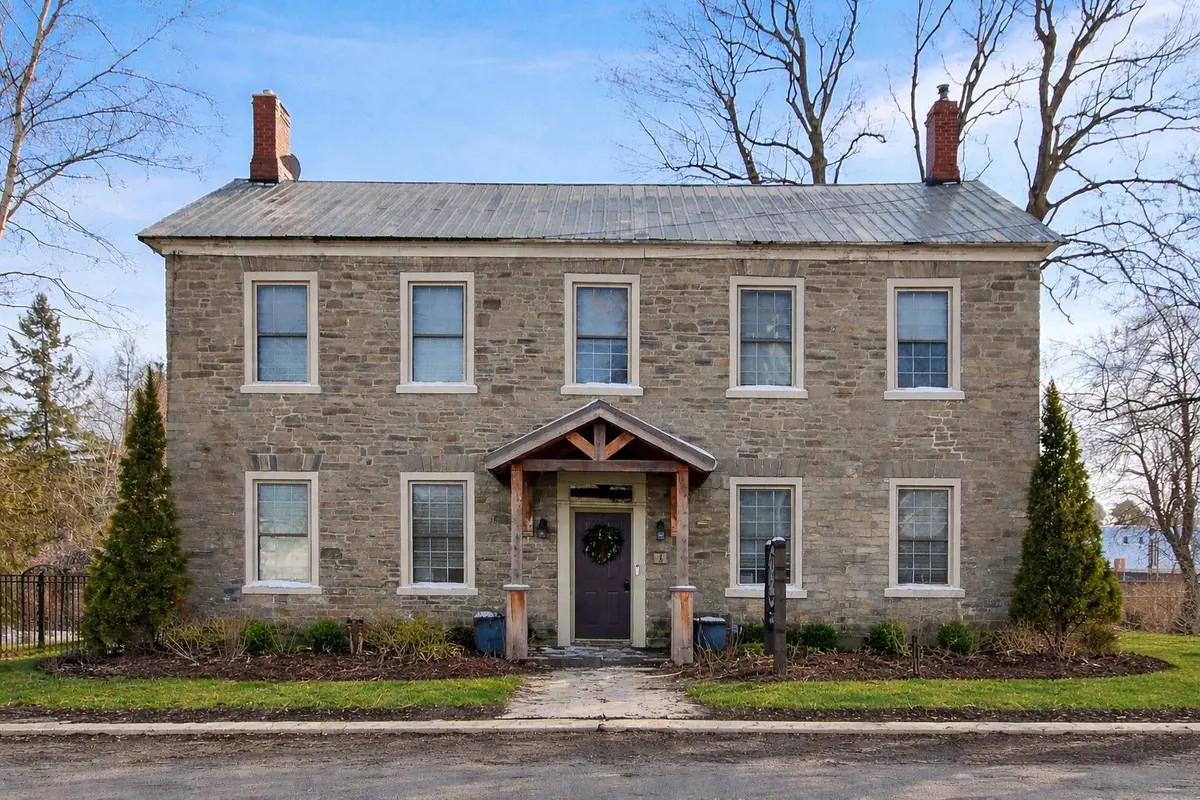 6 Spencer ST S, Edwardsburgh/cardinal, ON K0E 1X0