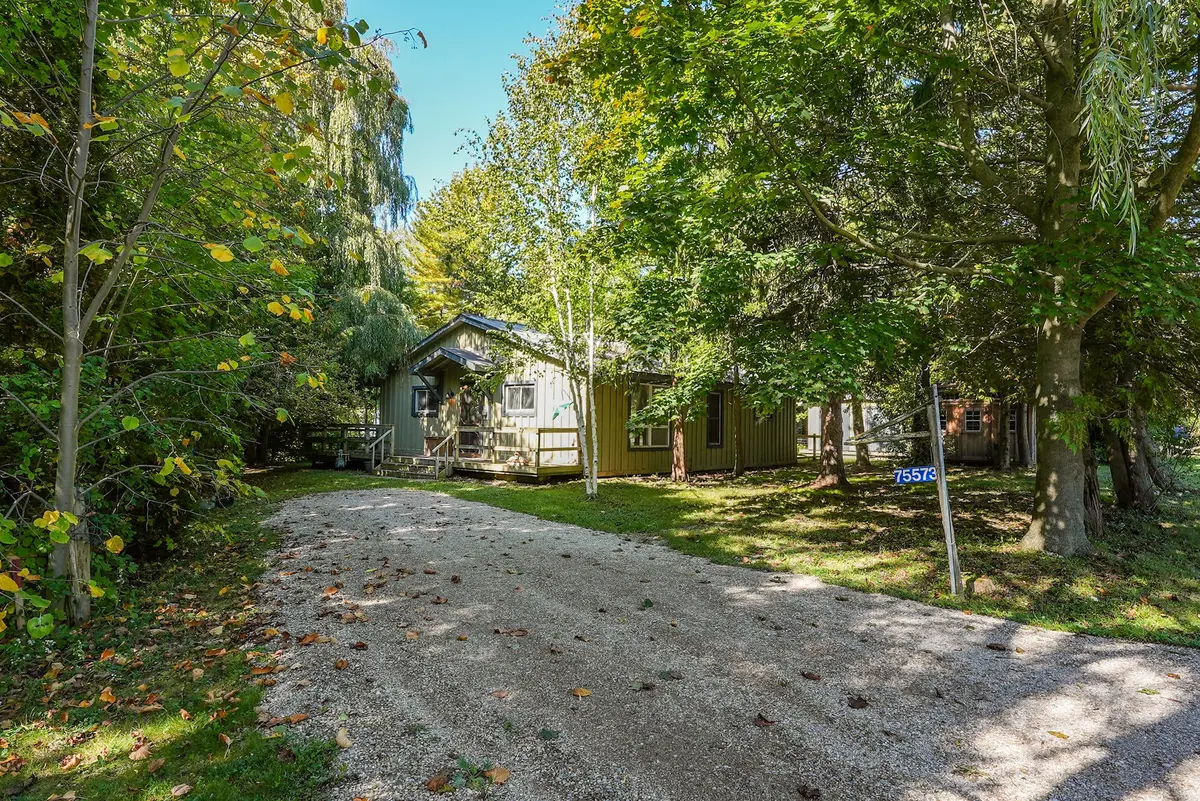 75573 Elliott ST, Bluewater, ON N0M 1G0