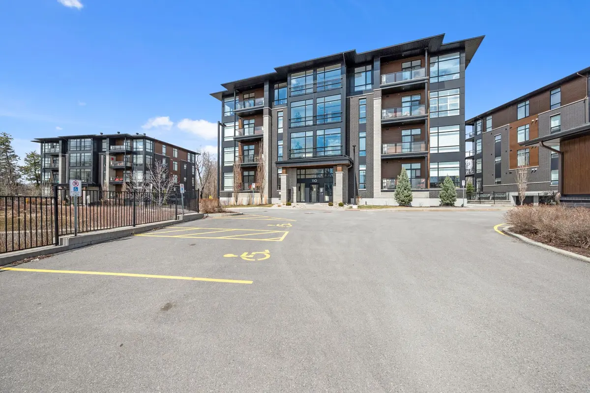 110 Cortile Private #104, Blossom Park - Airport And Area, ON K1V 2S8