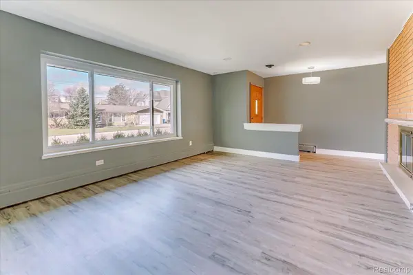 1293 BRAMBLES DR, Waterford Twp, MI 48328