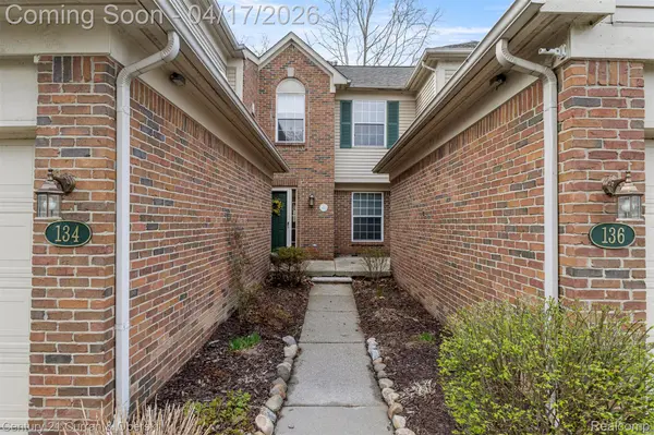 134 Legacy Park CIR, Dearborn Heights, MI 48127