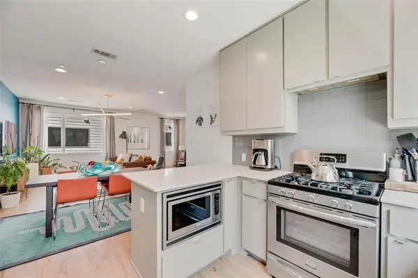 4705 Bryan Street #302, Dallas, TX 75204