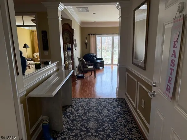 1118 Warrens Way, Wanaque Boro, NJ 07465