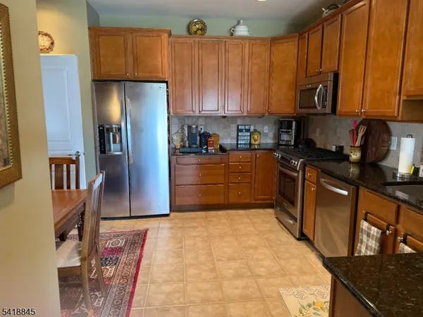 1118 Warrens Way, Wanaque Boro, NJ 07465