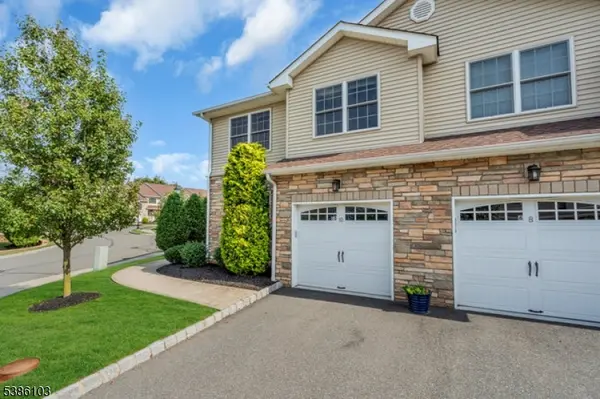 10 Harvey Ct, Clark Twp., NJ 07066