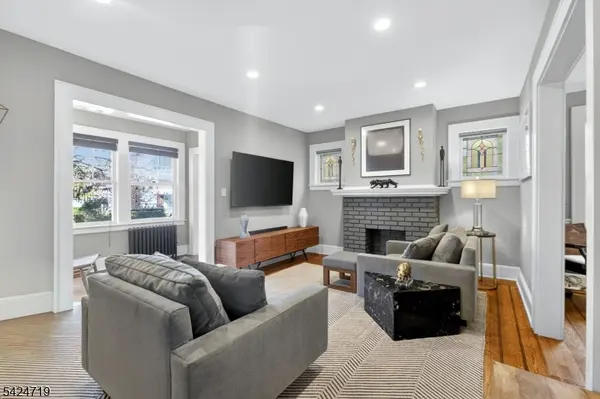 13 Front St, North Arlington Boro, NJ 07031