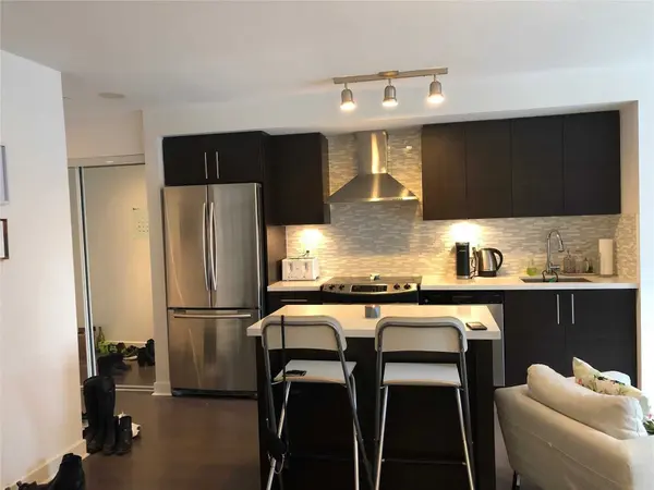 58 Orchard View BLVD #411, Toronto C03, ON M4R 0A2