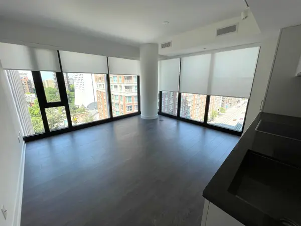 188 Cumberland ST #1112, Toronto C02, ON M5R 0B6