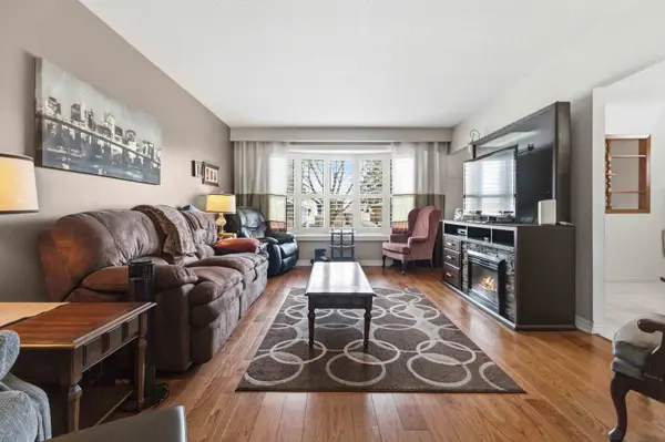 22 Turnbull RD, Ajax, ON L1S 2X2