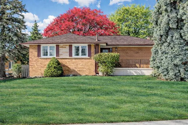 8 Rintella CT, Toronto E09, ON M1P 3V5