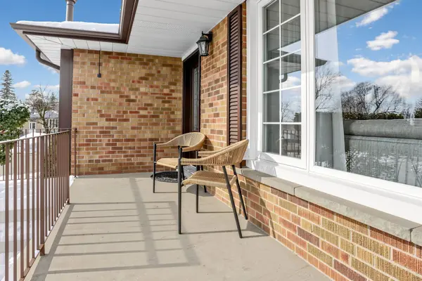 8 Rintella CT, Toronto E09, ON M1P 3V5