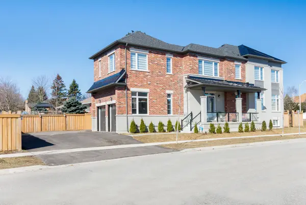 18 Inverness WAY, Bradford West Gwillimbury, ON L3Z 0W4
