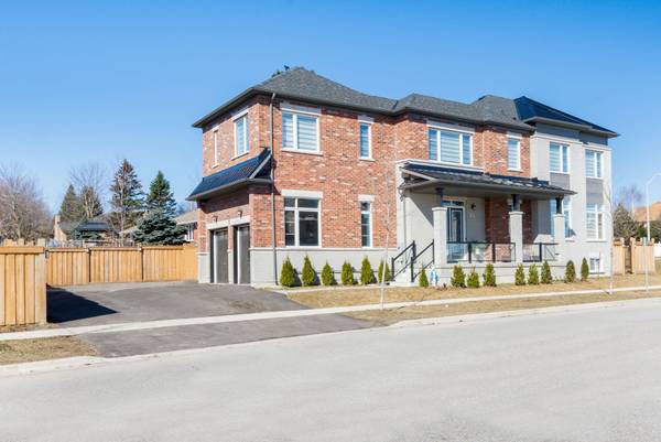 18 Inverness WAY, Bradford West Gwillimbury, ON L3Z 0W4