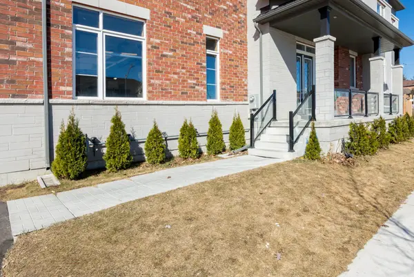 18 Inverness WAY, Bradford West Gwillimbury, ON L3Z 0W4