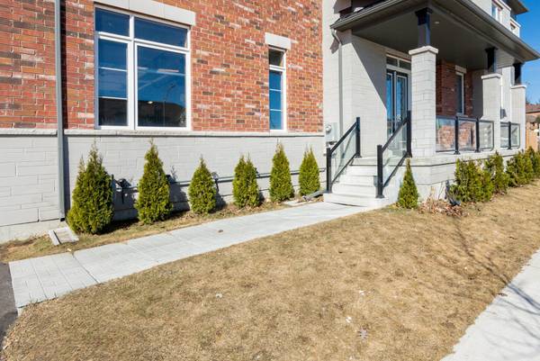 18 Inverness WAY, Bradford West Gwillimbury, ON L3Z 0W4