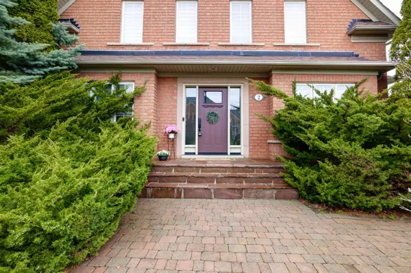 2 Apollo DR, Richmond Hill, ON L4E 4C2
