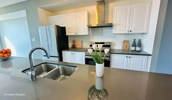 114 Blue Forest CRES, Barrie, ON L9J 0N7