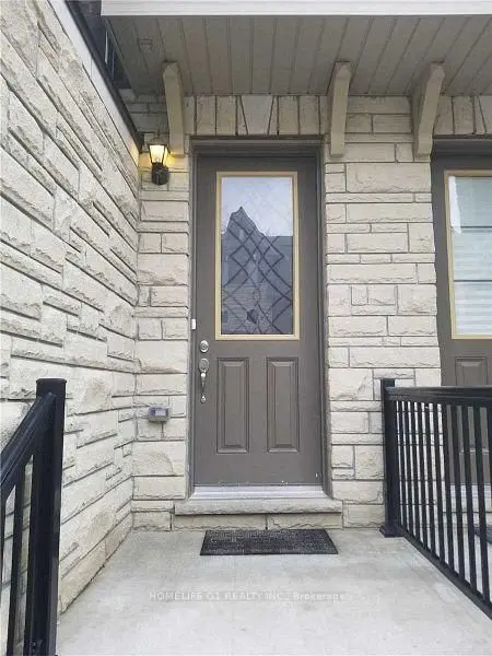 67 Dryden WAY, Toronto W09, ON M9R 0B2