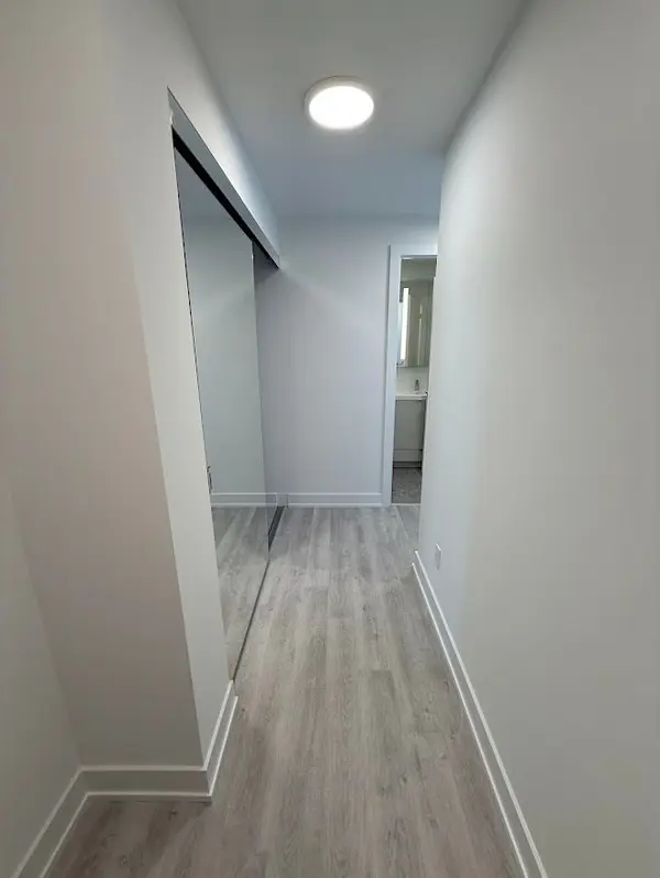 60 Central Park Roadway RD #2004, Toronto W08, ON M9A 0E6