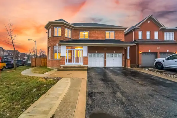 29 Laurentide CRES, Brampton, ON L6P 1Y3