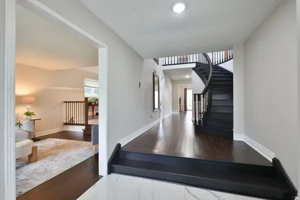 2031 Pen ST, Oakville, ON L6H 3L2