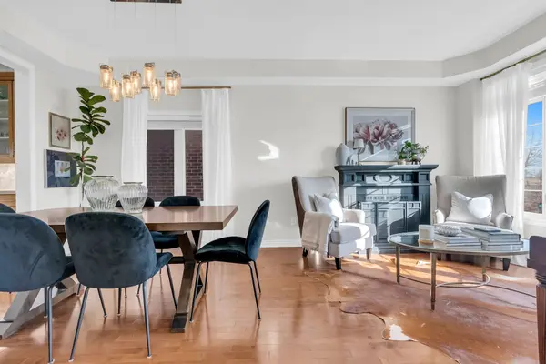 40 Imperial Lakes DR, Brampton, ON L6P 2V3