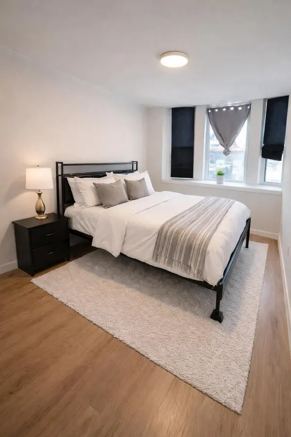 30 Stirton ST #2, Hamilton, ON L8L 6E8