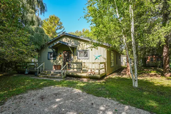 75573 Elliott ST, Bluewater, ON N0M 1G0