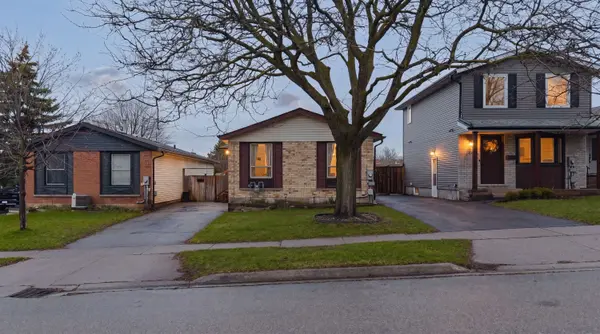 160 Carter CRES, Cambridge, ON N1R 6A9