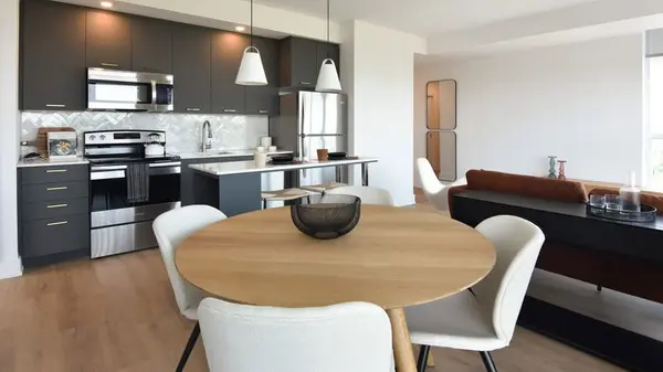 929 Richmond RD #1209, Woodroffe, ON K2B 6R1