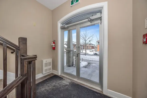 486 Via Verona AVE #7, Barrhaven, ON K2J 6B3