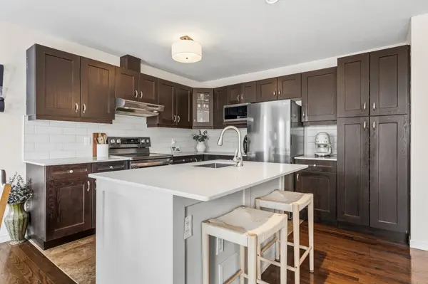 582 HYDE PARK RD #2, London North, ON N6H 3S1