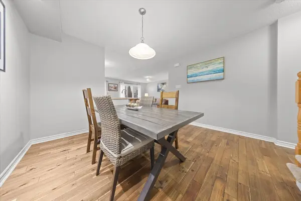 104 Harmattan AVE, Stittsville - Munster - Richmond, ON K2S 0E3