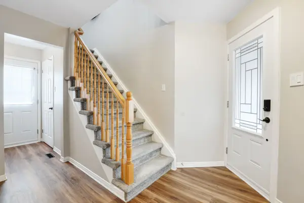 1570 Champneuf DR, Orleans - Convent Glen And Area, ON K1C 6B5