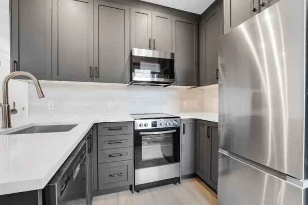 887 Somerset ST W #101, West Centre Town, ON K1R 6R6