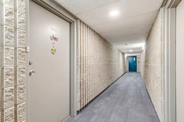 3 Apple ST #303, Brockville, ON K6V 4X5