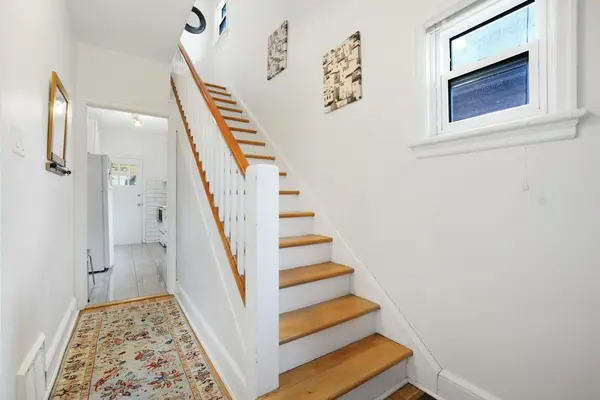 968 Gladstone AVE, West Centre Town, ON K1Y 3E7