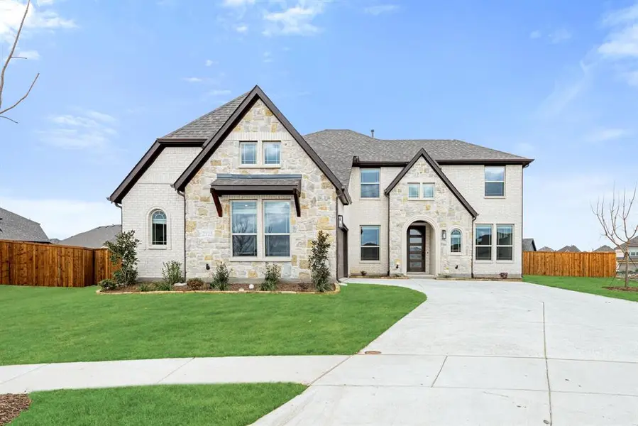 2125 Crosstimber Court, Aubrey, TX 76227