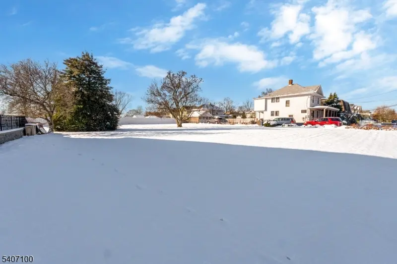 380 E Main St, Somerville Boro, NJ 08876