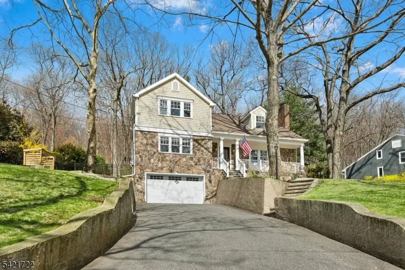 1100 Heckel Dr, Mountainside Boro, NJ 07092