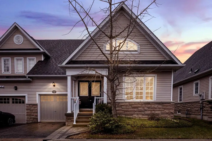 350 Lakebreeze DR #5, Clarington, ON L1B 0A2