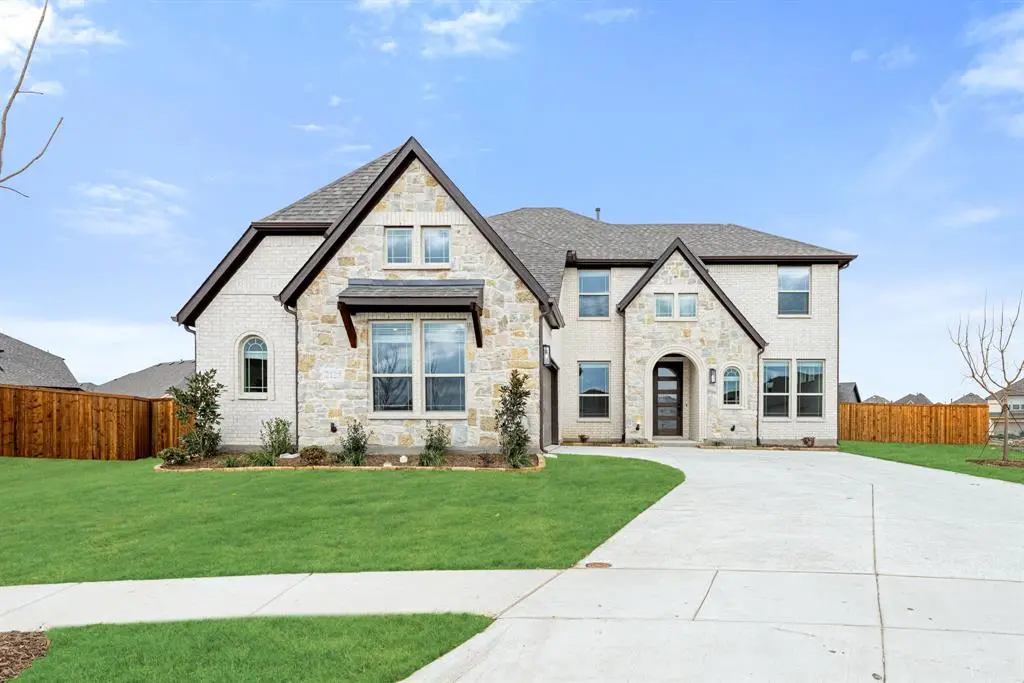 2125 Crosstimber Court, Aubrey, TX 76227